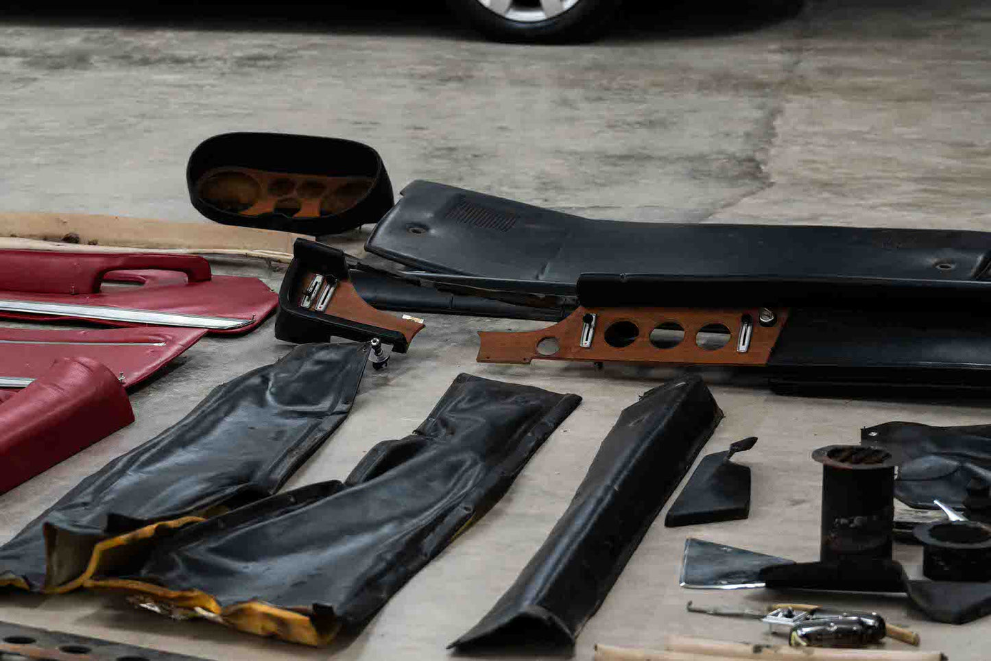 Ferrari 365 Body and Interior
