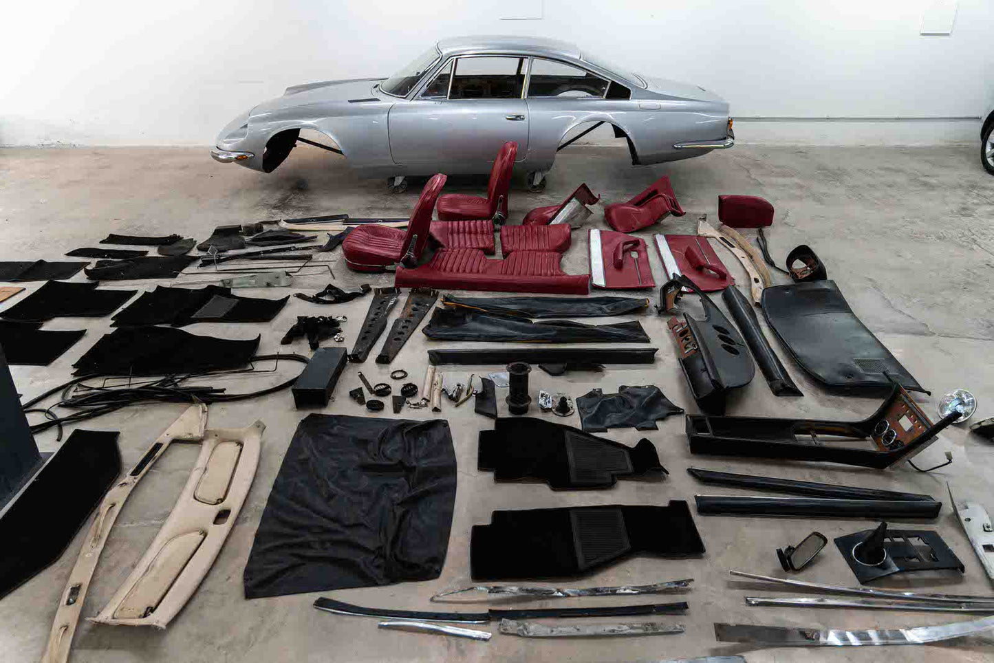 Ferrari 365 Body and Interior