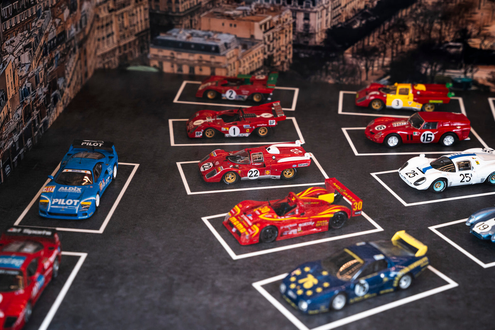 Paris Ferrari GT models in 1:43 scale by Halmo