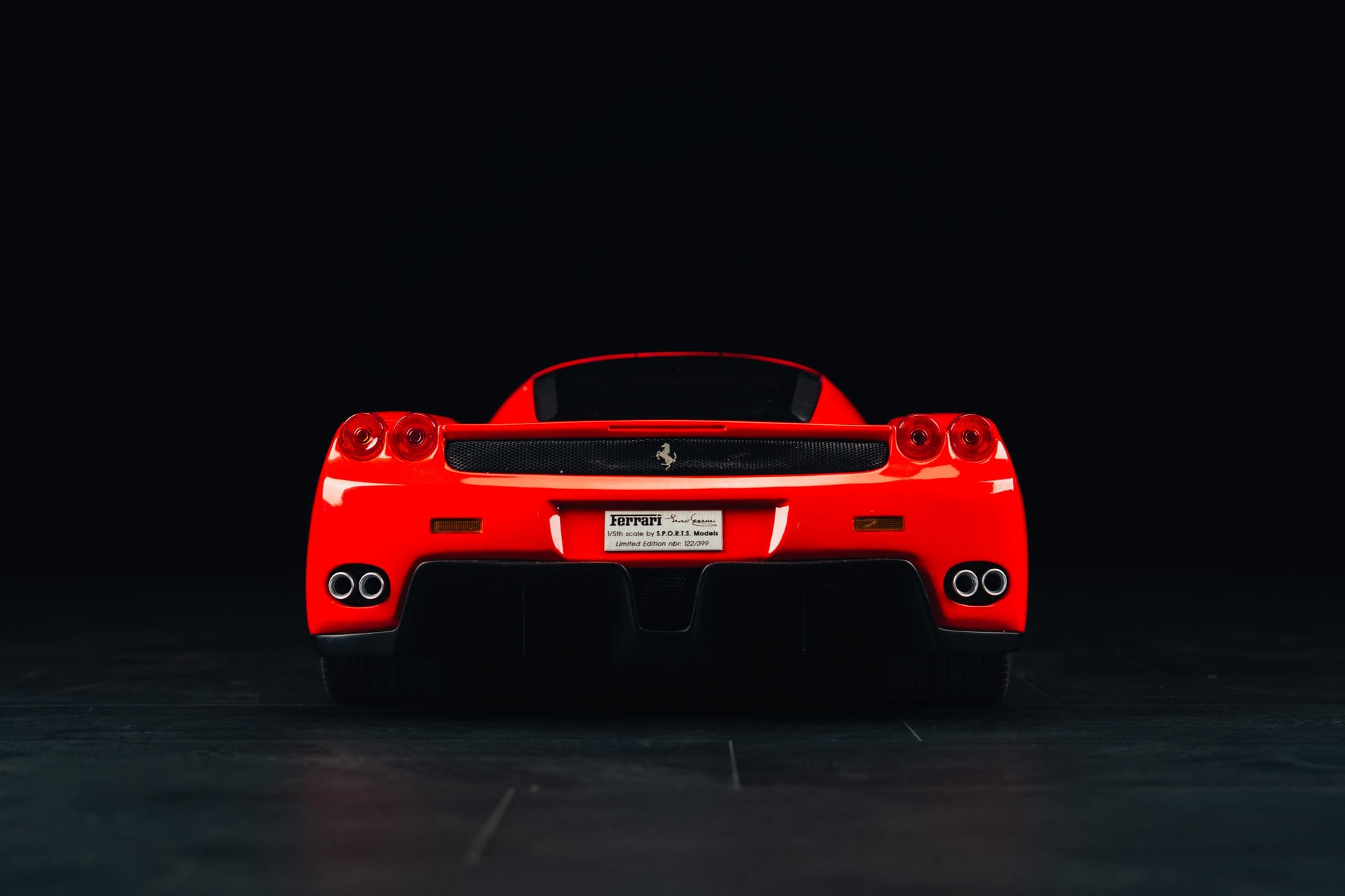 1063 - Ferrari Enzo Sport Model scale 1 5 model