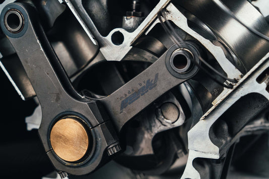 1044 - Lamborghini LE3512 F1 Engine Section