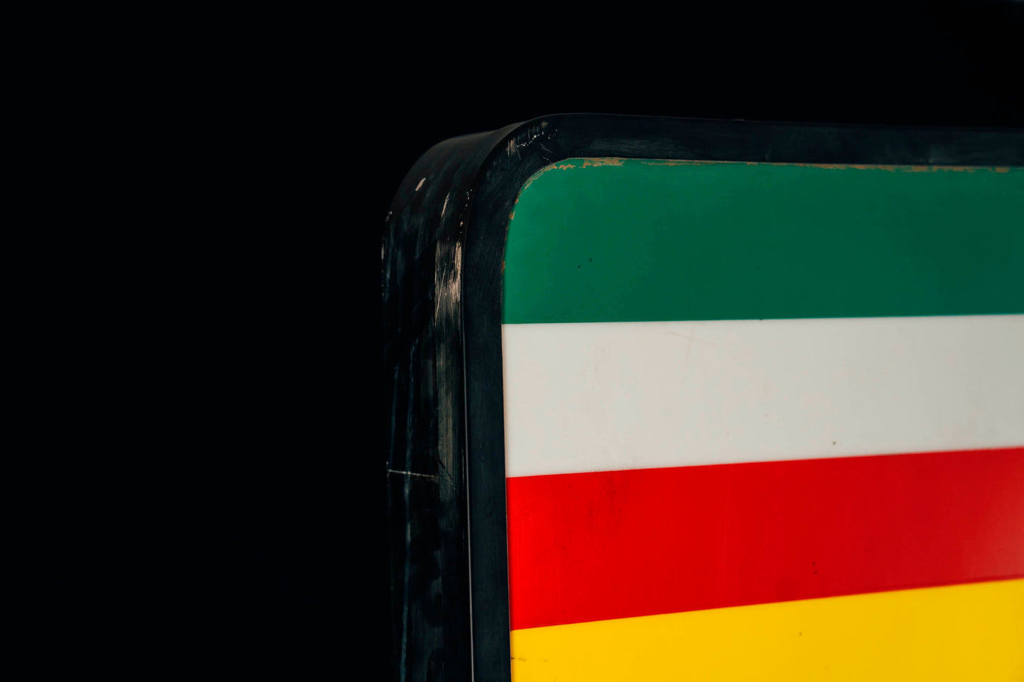 1031 - Ferrari 1990 Dealer illuminated Sign