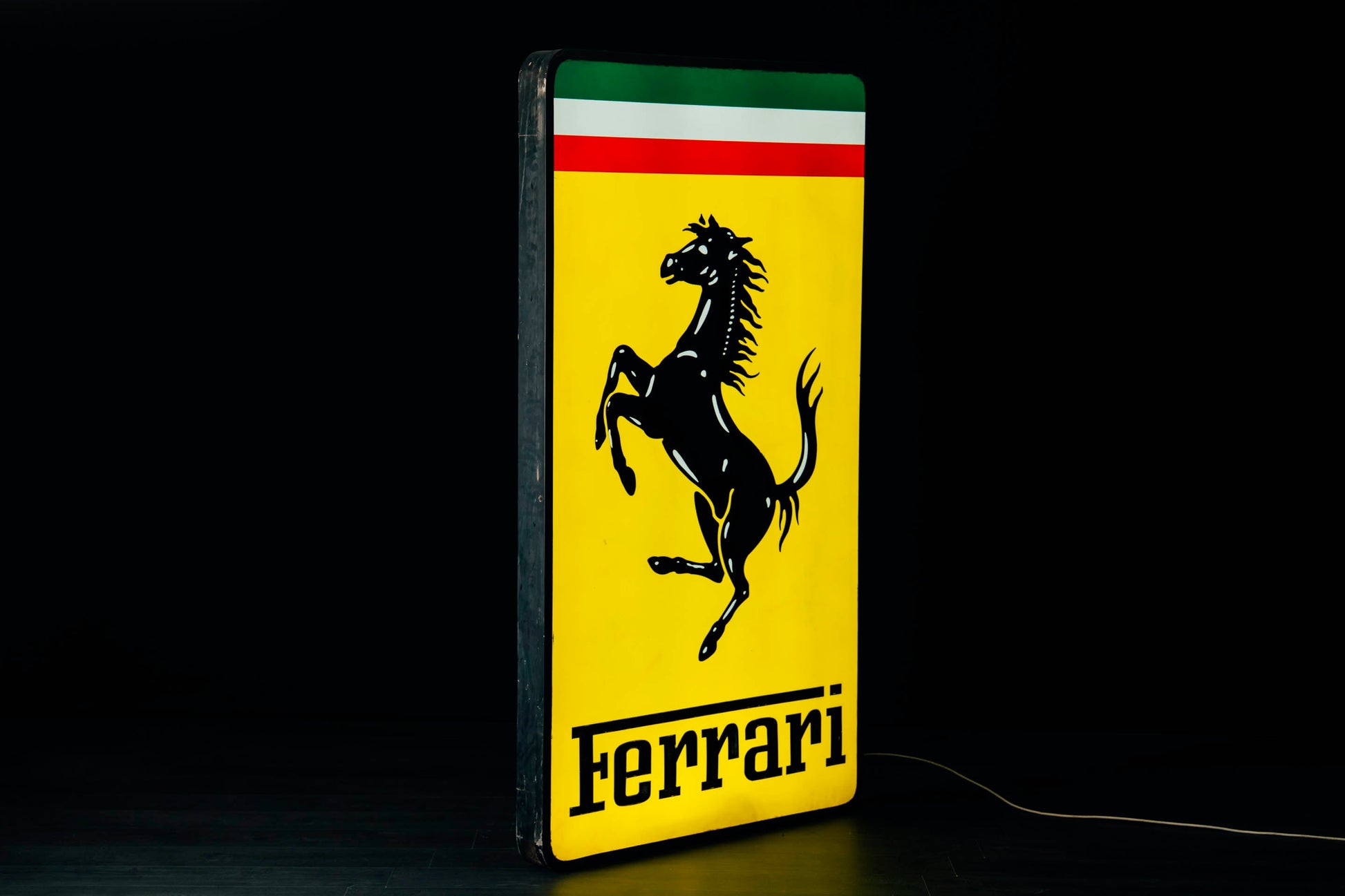 1031 - Ferrari 1990 Dealer illuminated Sign