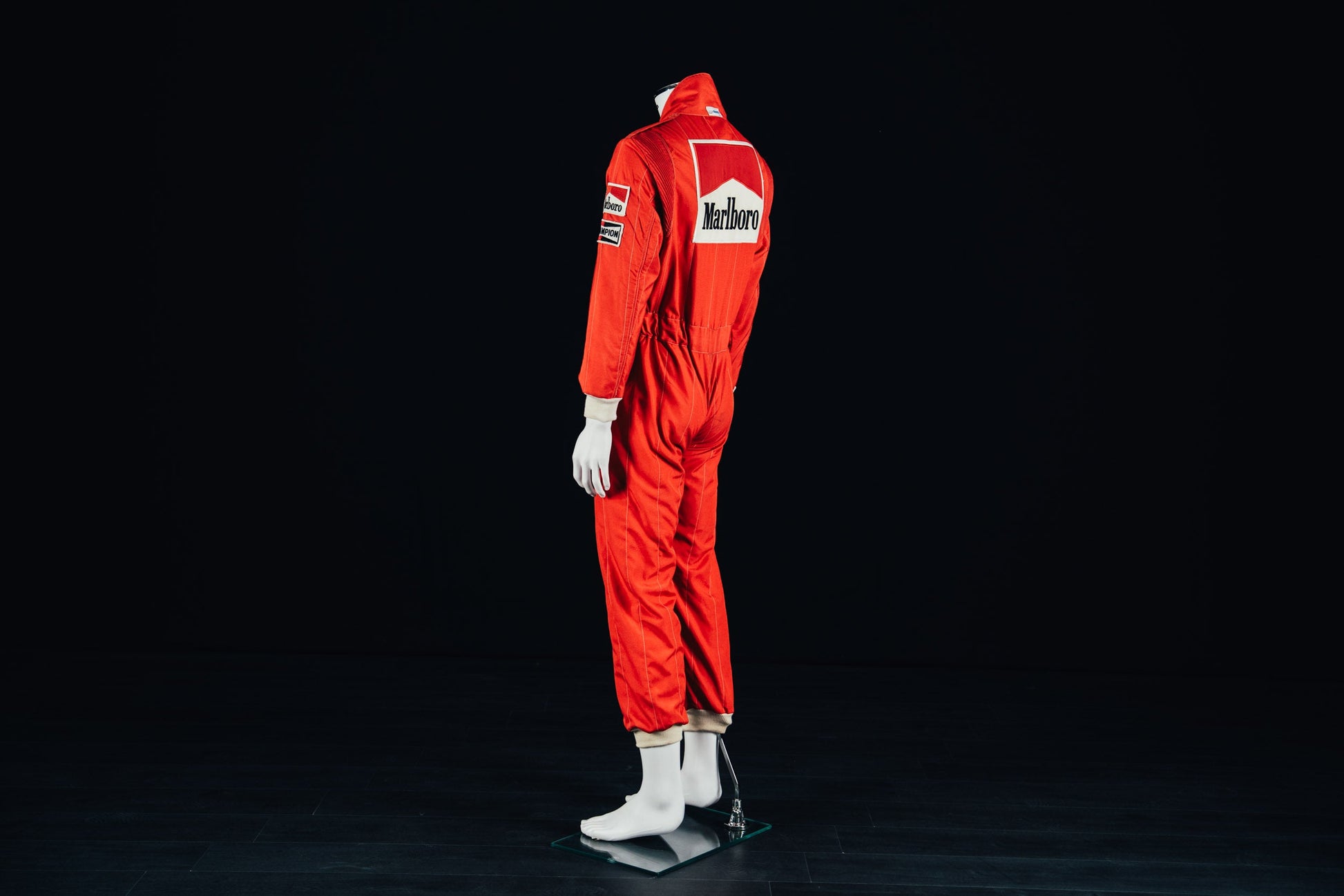 1048 - Rene Arnoux Ferrari 1984 Suit