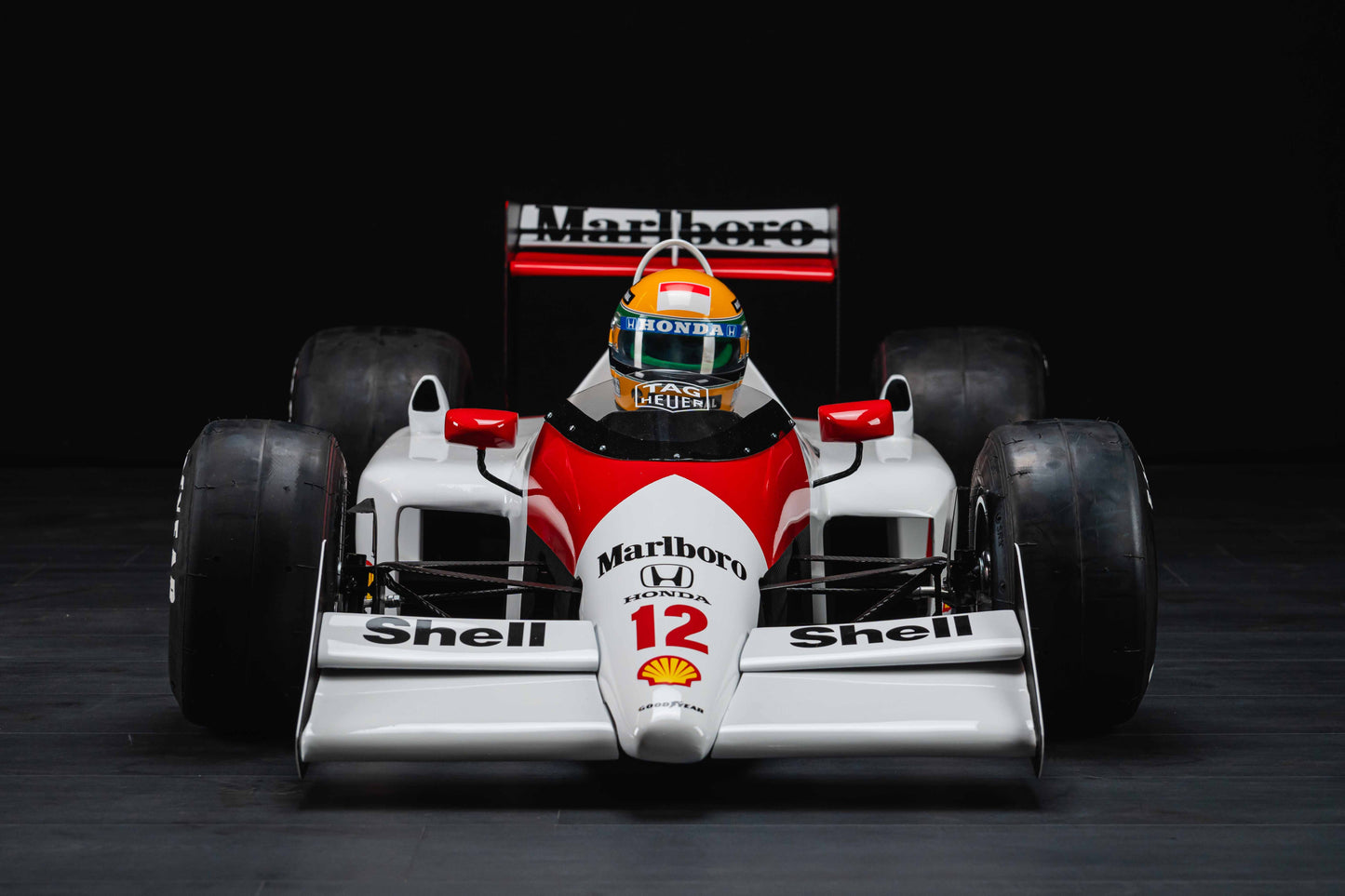 1027W - Mclaren Ayrton Senna Scale 12 Radio Controlled car