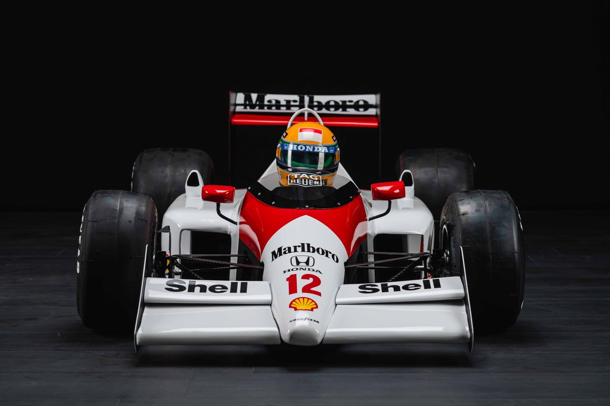 1027W - Mclaren Ayrton Senna Scale 12 Radio Controlled car