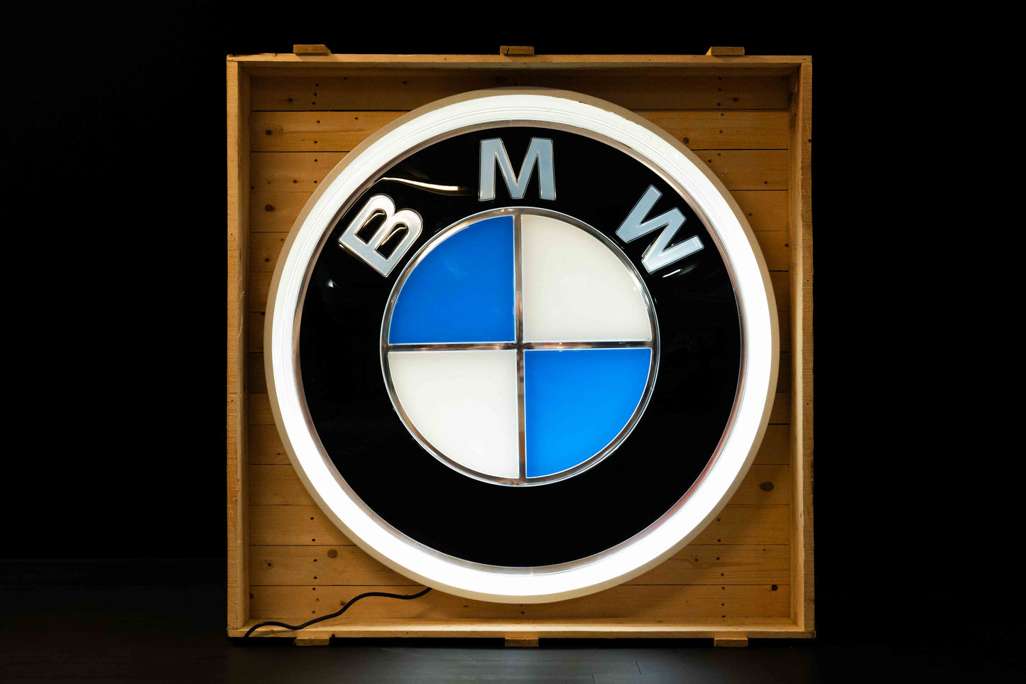 1082 - Bmw orignal illuminated sign