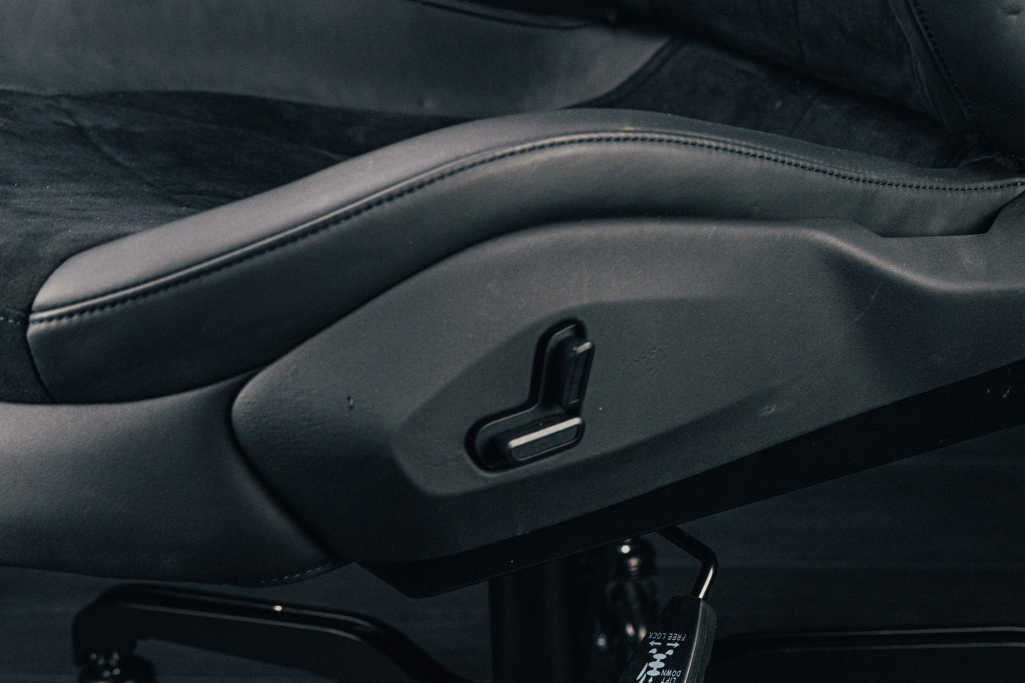 Ferrari 12 Cilindri Office Chair