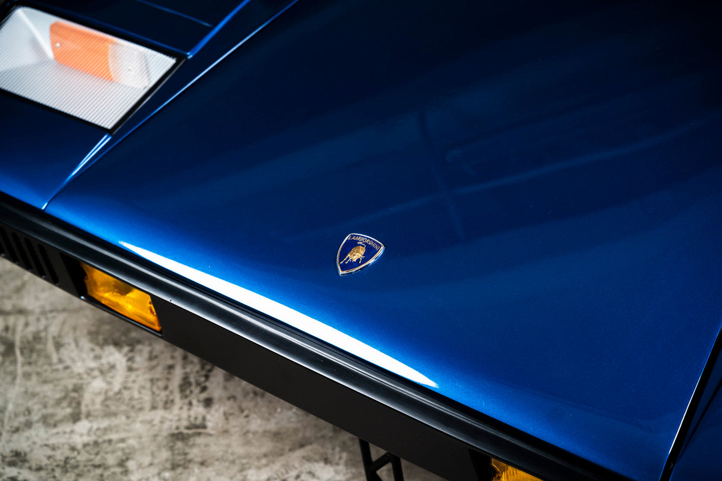 Lamborghini Countach LP400 Bar Nose