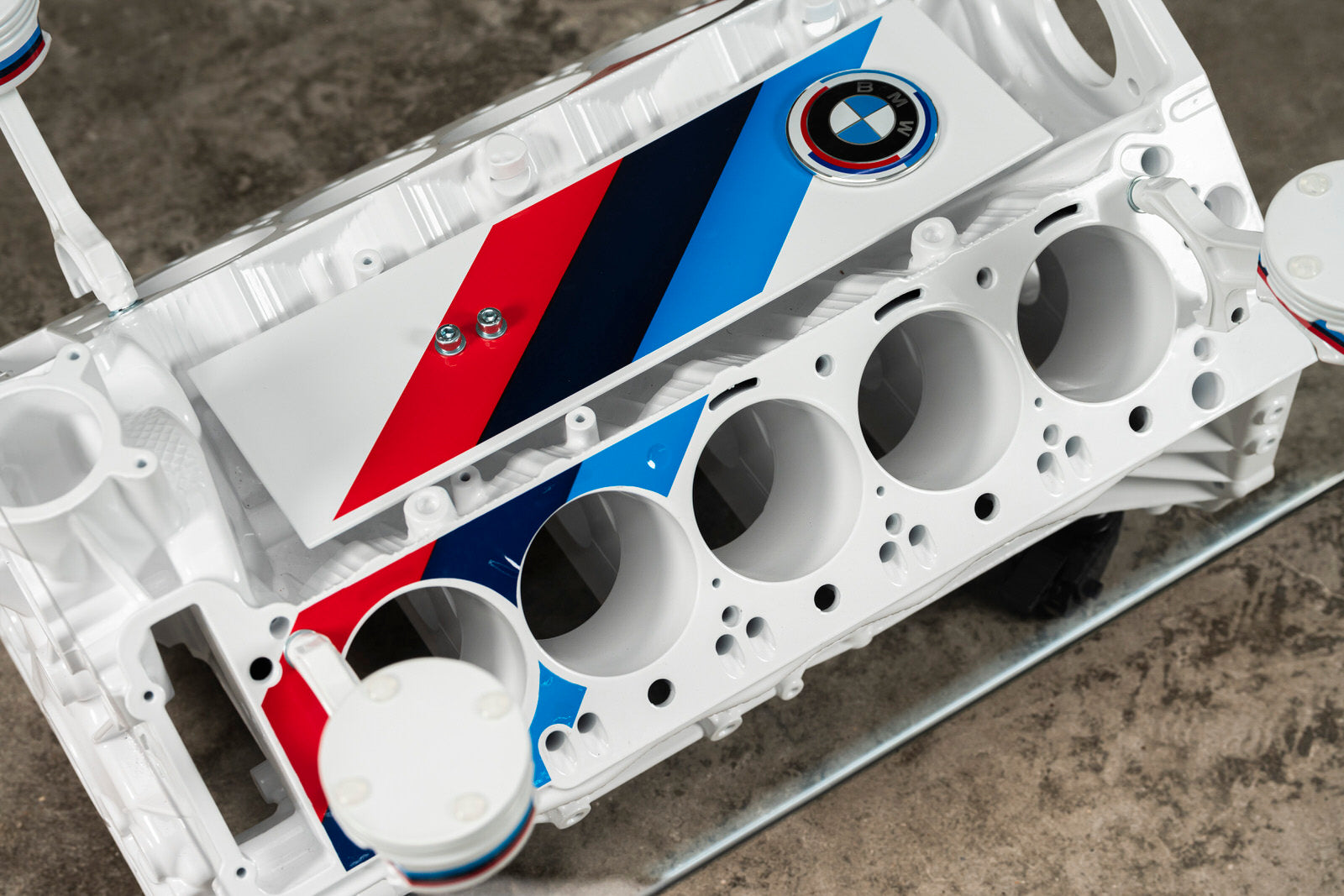 BMW V10 engine block table
