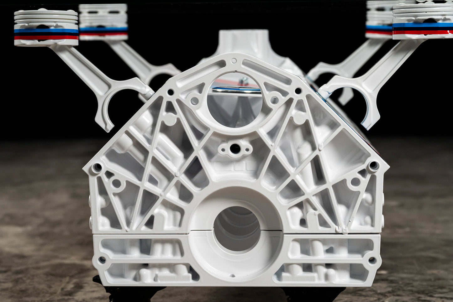 BMW V10 engine block table
