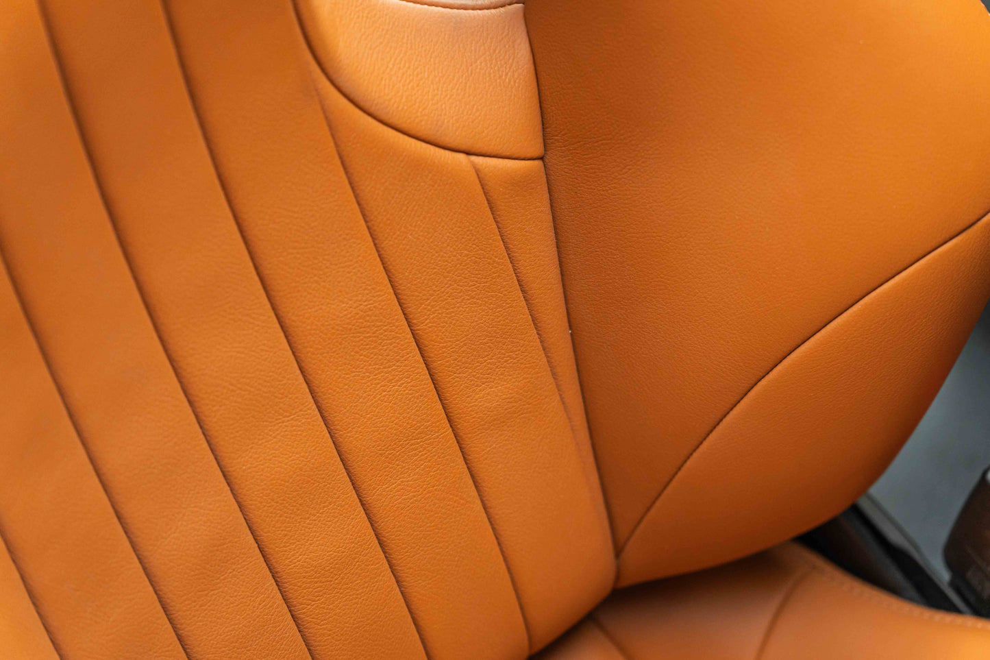 1075 - Ferrari 488 Taylor Made Seats