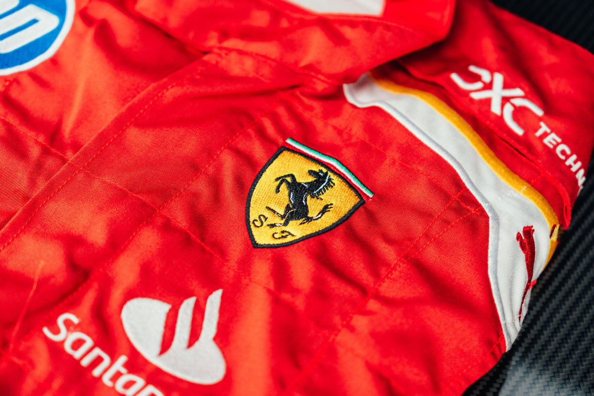Ferrari Mechanic Suit and Helmet