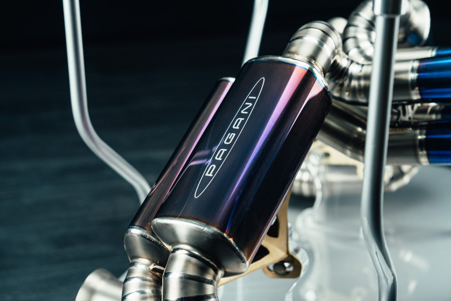 Pagani Zonda R Exhaust Table