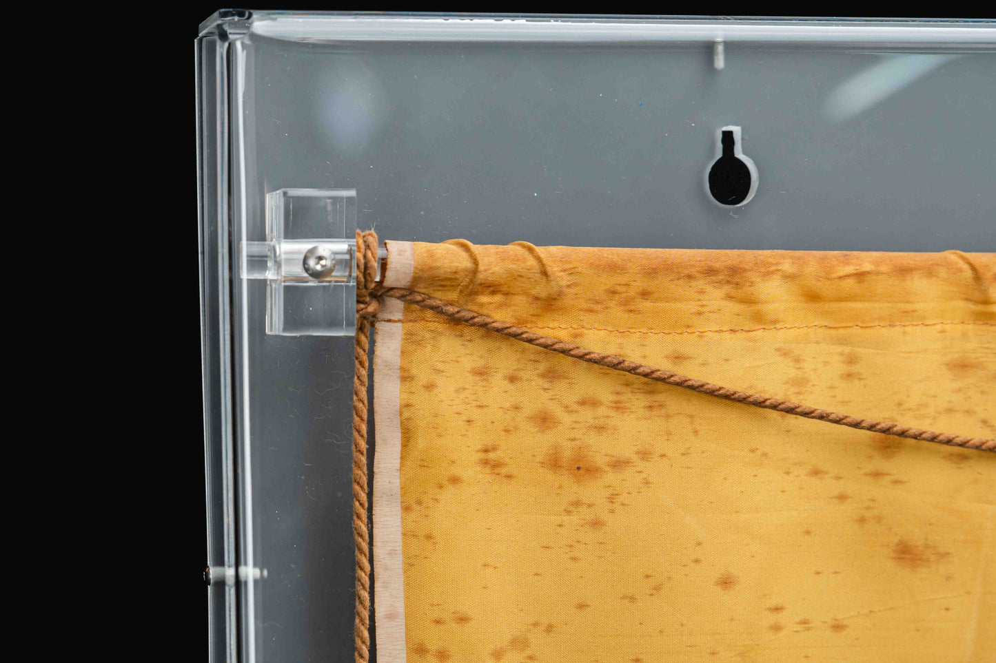 1026W - Original Porsche 1950 Silk Flag