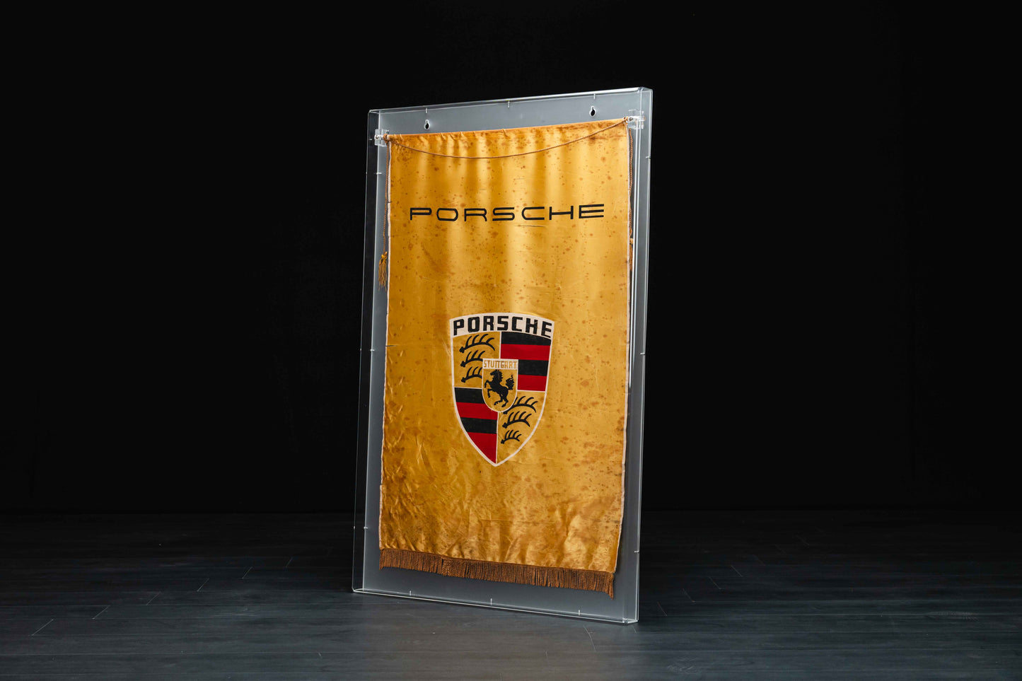 1026W - Original Porsche 1950 Silk Flag