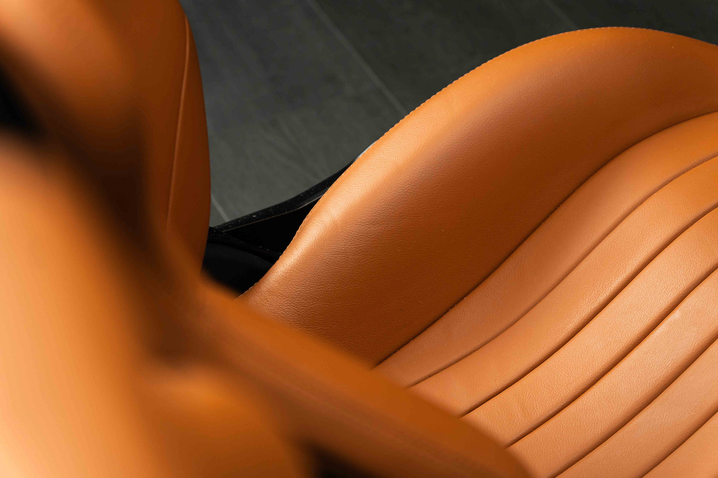 1075 - Ferrari 488 Taylor Made Seats