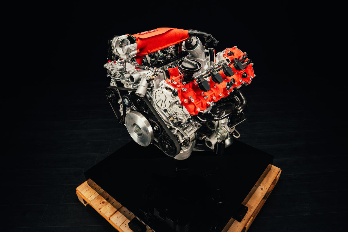 Ferrari V8 cutaway moving engine
