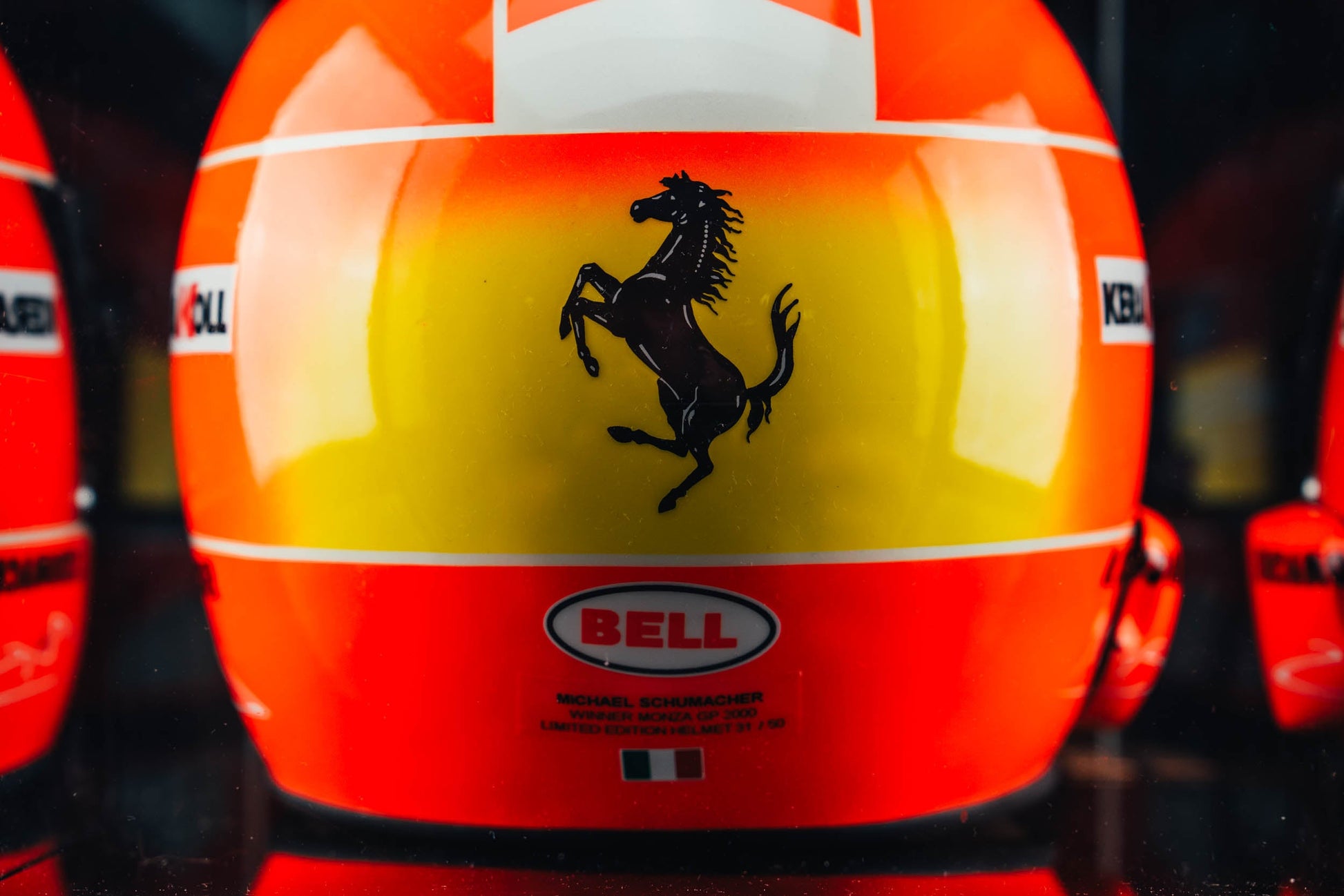1046 - Michael Schumacher 2000 Bell Helmet replica