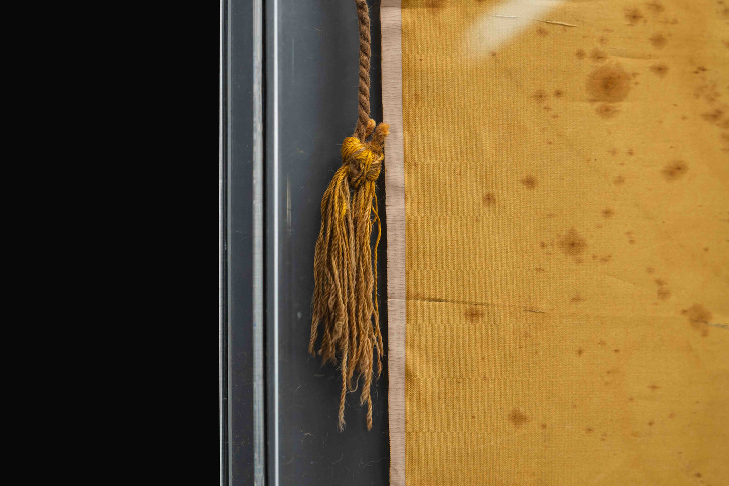 1026W - Original Porsche 1950 Silk Flag