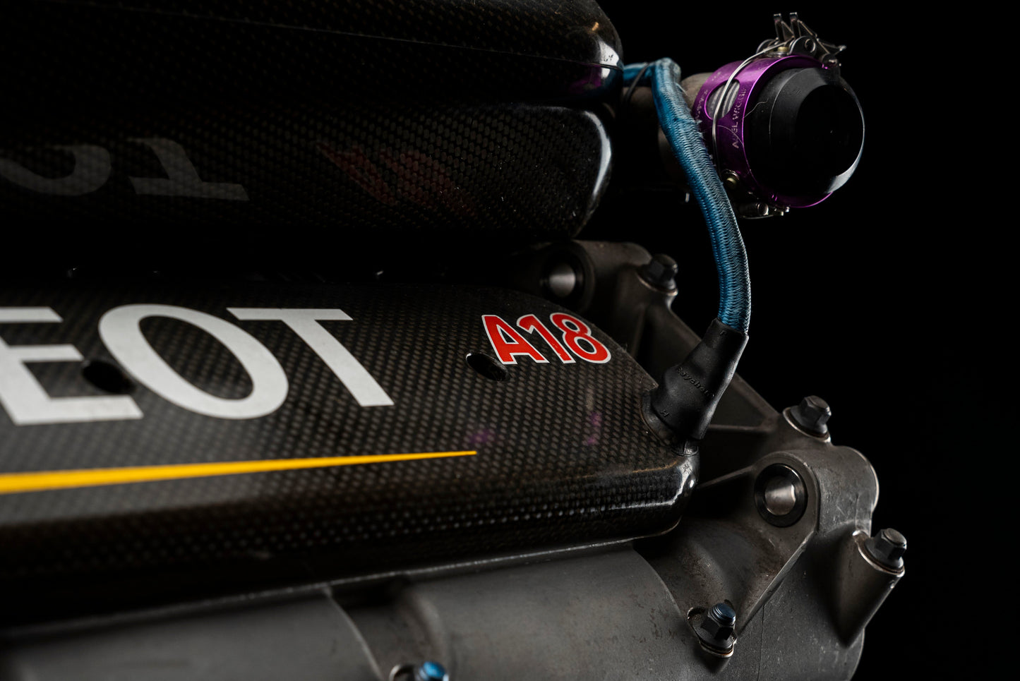 Peugeot F1 V10 engine 1998