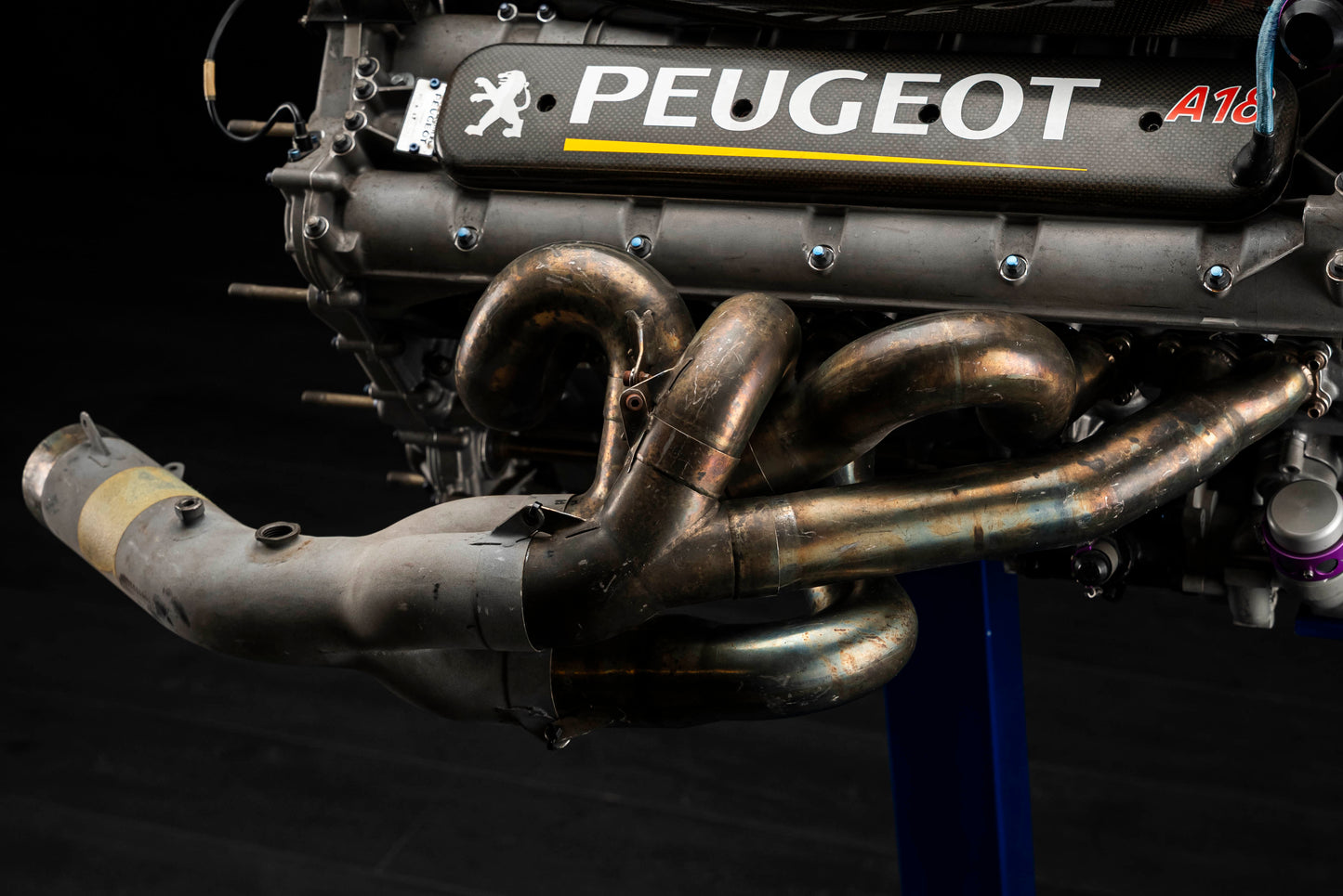 Peugeot F1 V10 engine 1998