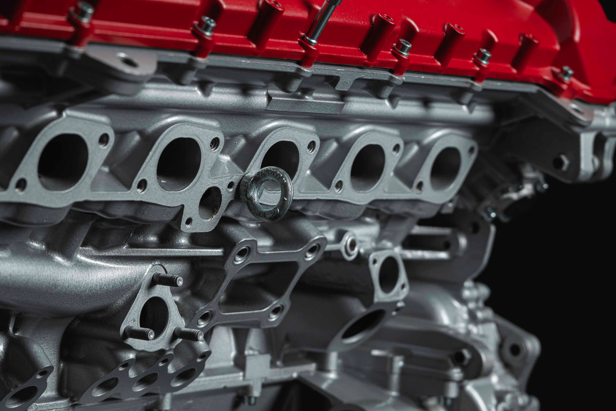 Ferrari 812 Competizione engine table